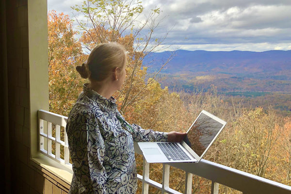 https://www.lakeblackshearresort.com/wp-content/uploads/2020/11/Square_AmicalolaFalls.jpg